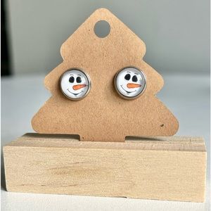 Handmade Snowman Stud Earrings ☃️